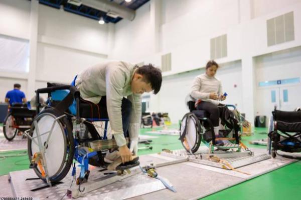 五环体育中心健美操培训班：从零开始到专业(图1)